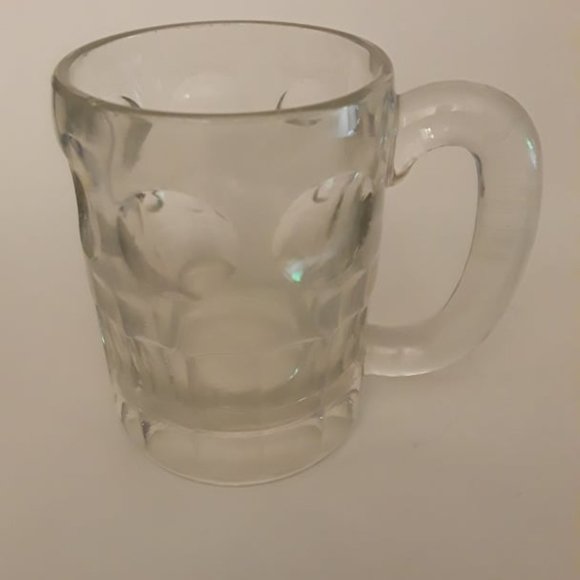 HEAVY BEER MUG - HOLDS 8 OUNCES - SOLID HEAVY GLASS - 4.5" x 5.5" x 3" DIAMETER - Picture 1 of 1